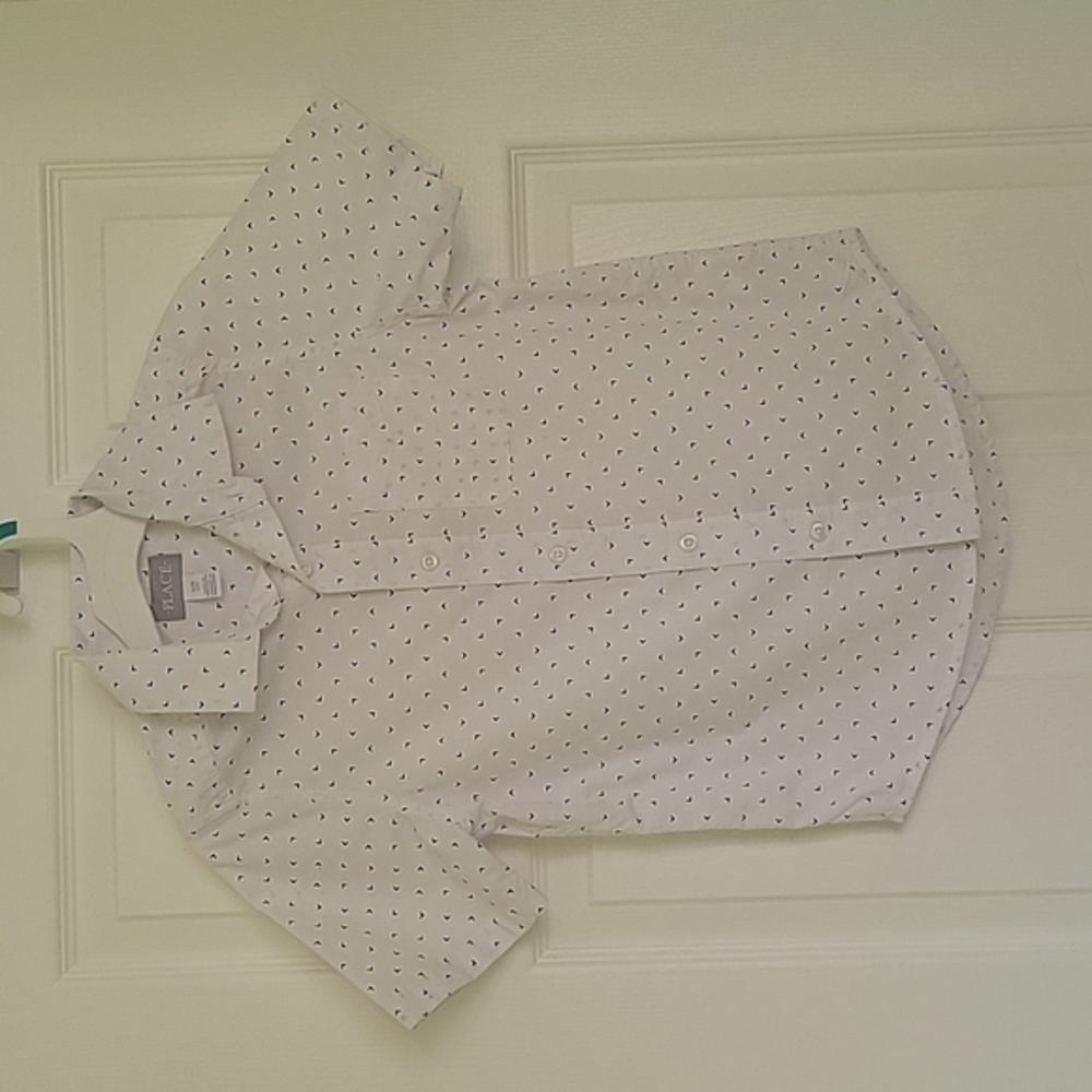 Children's PLACE Boy's print poplin button down shirt, Short Sleeve, Size 7/8 MM